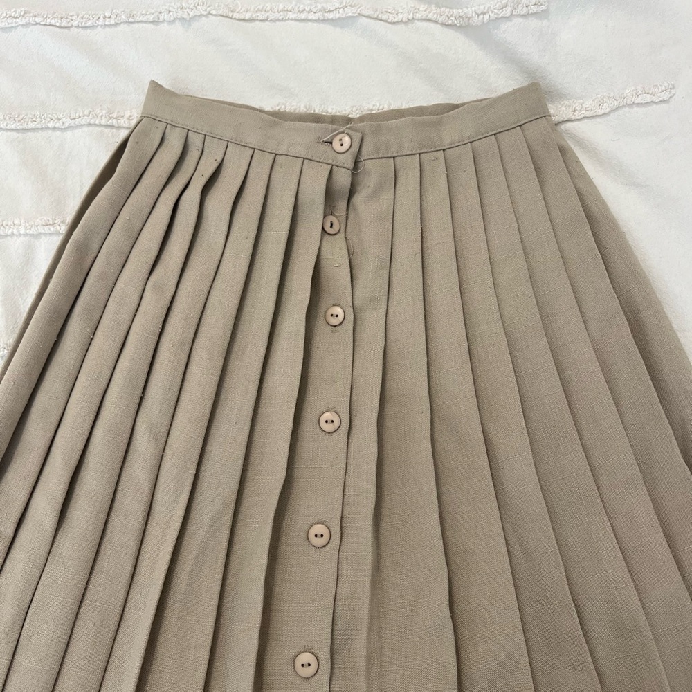 Vintage Pleated button up skirt preppy - Picture 4 of 7